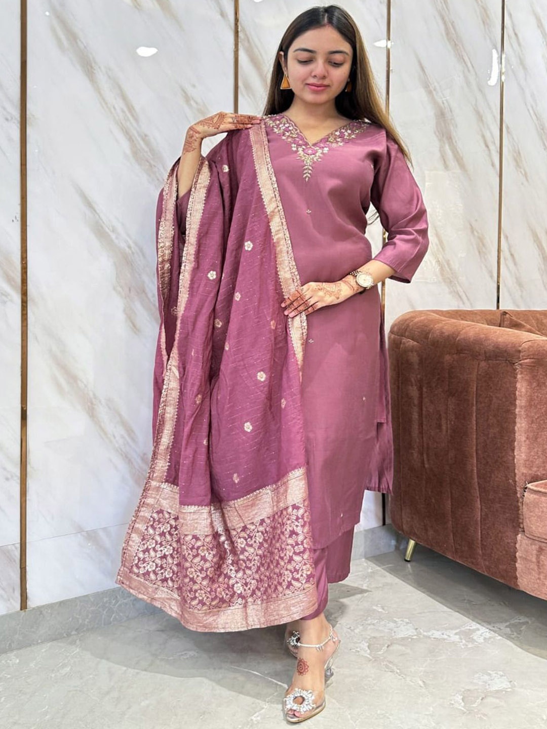 

Moda Rapido Women Floral Embroidered Regular Sequinned Kurta with Trousers & With Dupatta, Pink