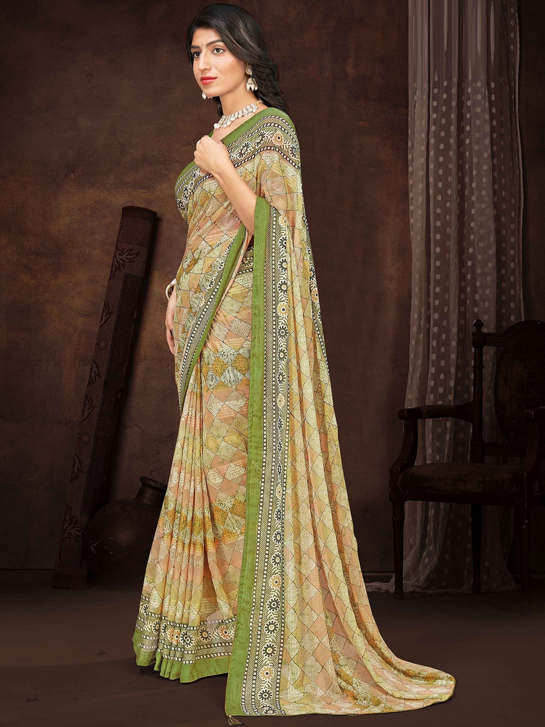 

MAHALASA Floral Pure Georgette Saree, Green
