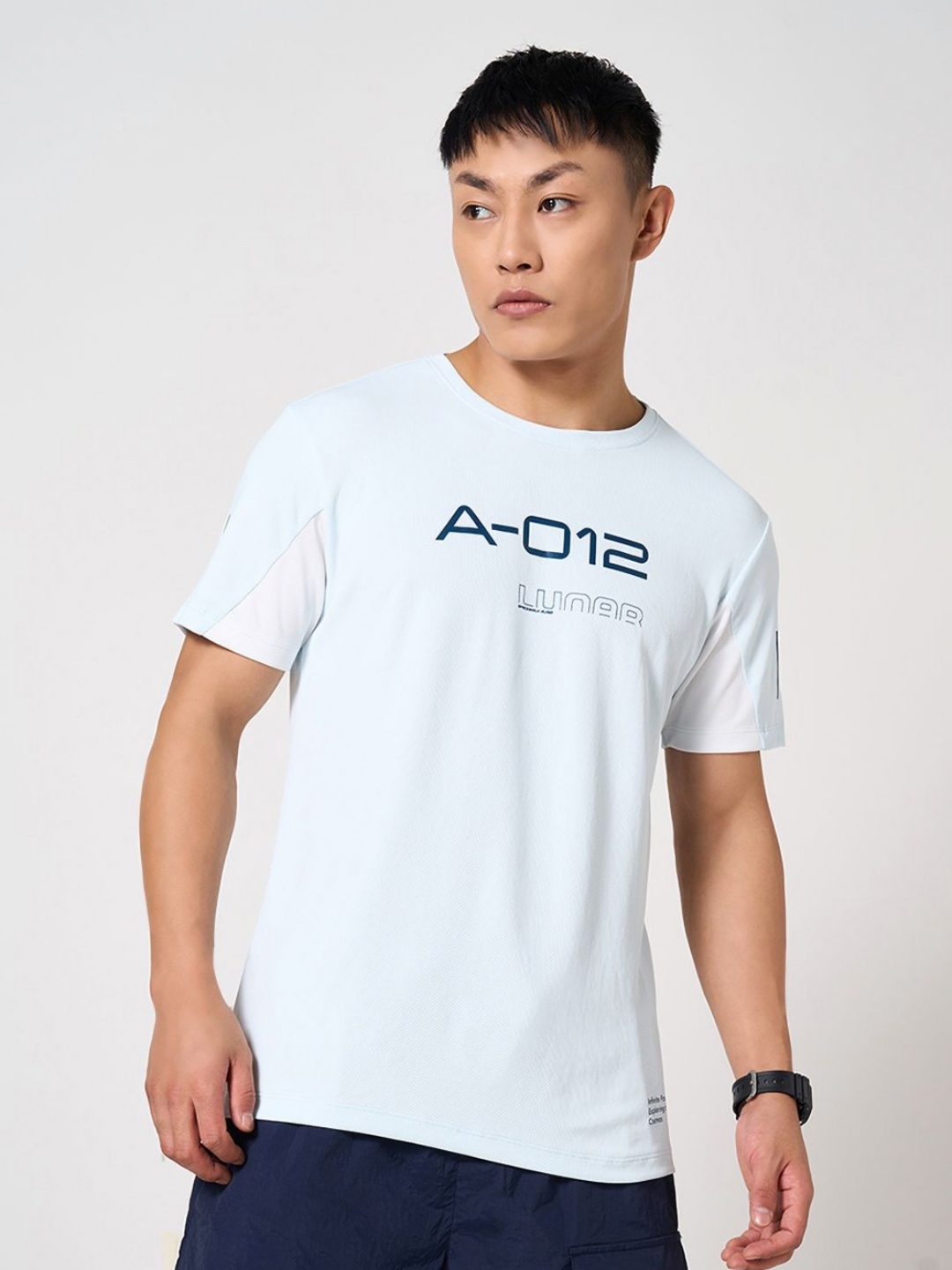 

Ajile by Pantaloons Men Typography Printed Applique Slim Fit T-shirt, Blue