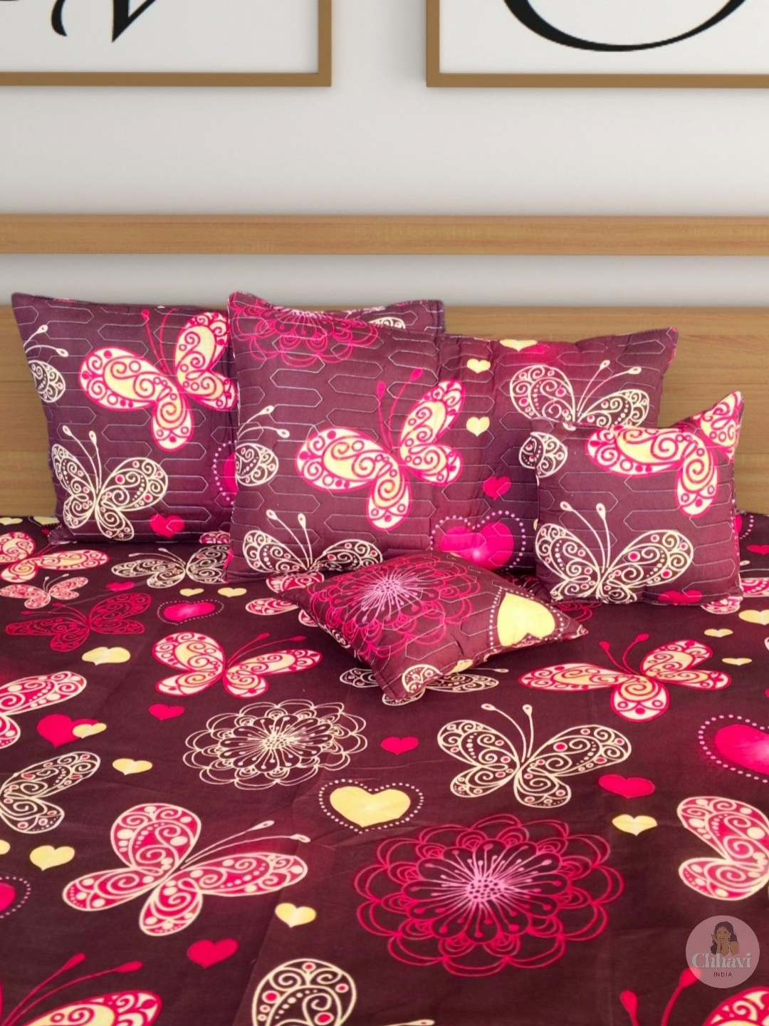 

CG HOMES Purple & Pink Graphic 180 TC Queen Bedsheet with 2 Pillow Covers