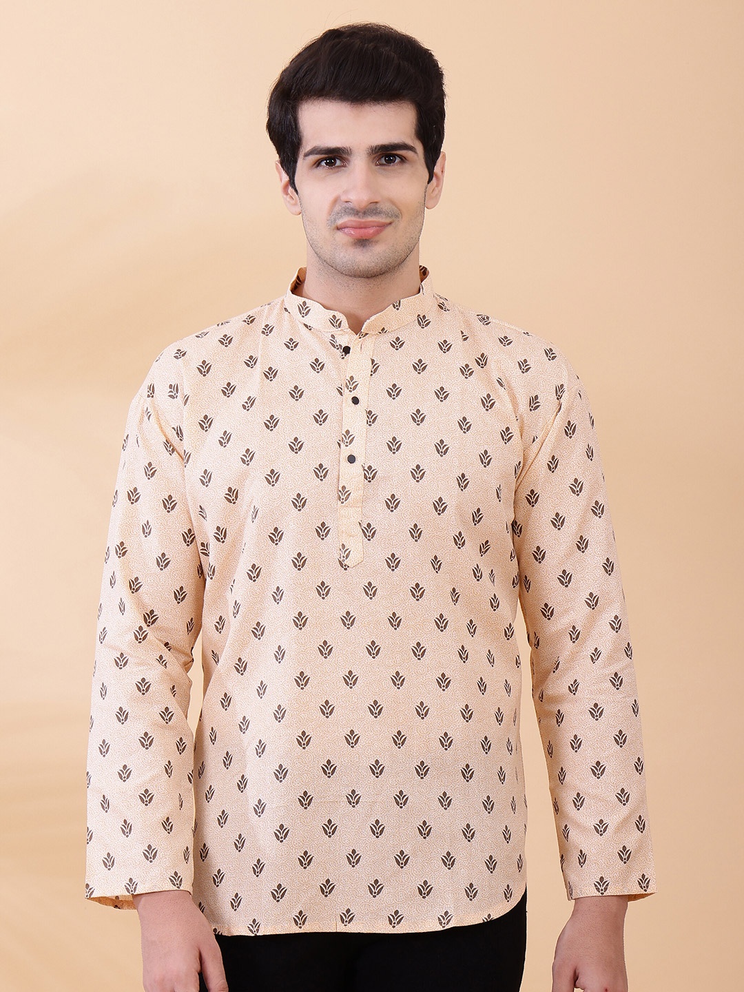 

Shiv Leela Men Ethnic Motifs Printed Indie Prints Kurta, Peach