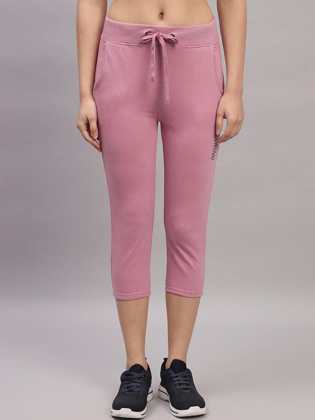 

TRAZO Mid-Rise Cotton Capris, Pink