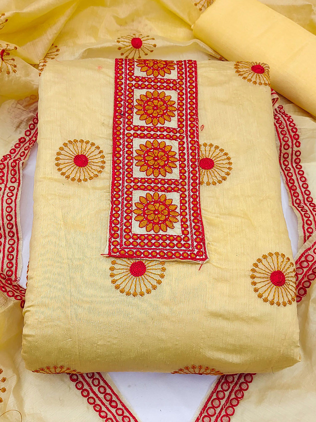 

SHADOW & SAINING Embroidered Unstitched Dress Material, Yellow