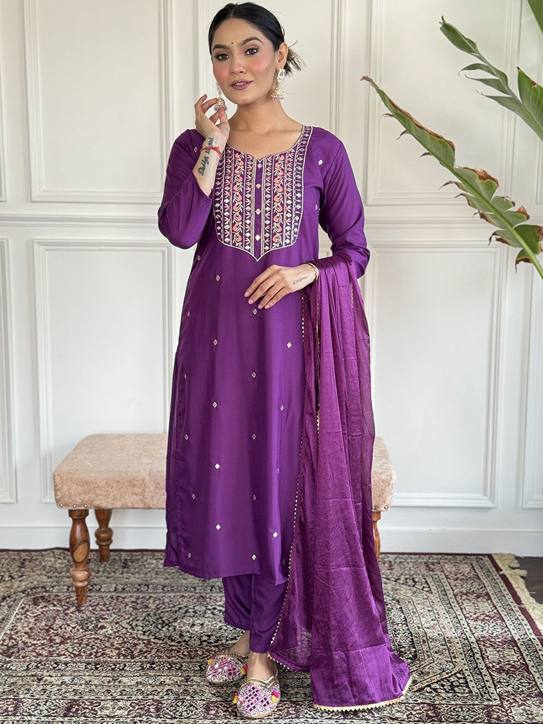 

Bhavyam Women Ethnic Motifs Embroidered Regular Gotta Patti Kurta with Trousers & With Dupatta, Purple