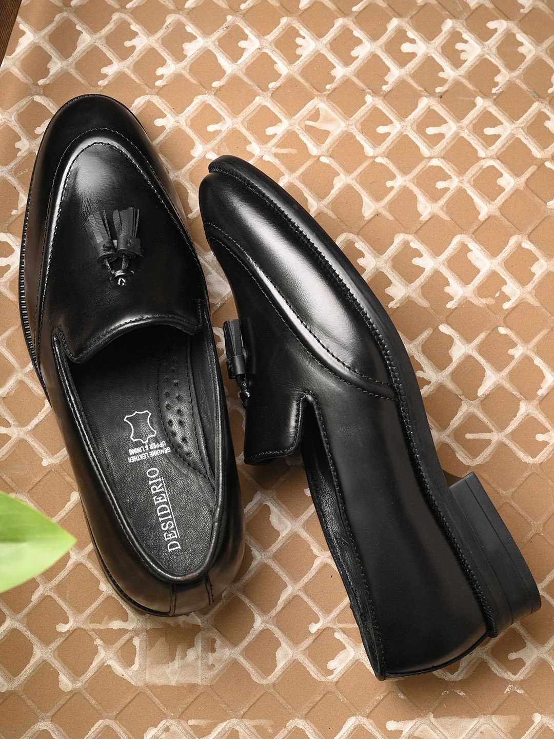 

DESIDERIO Men Leather Loafers, Black