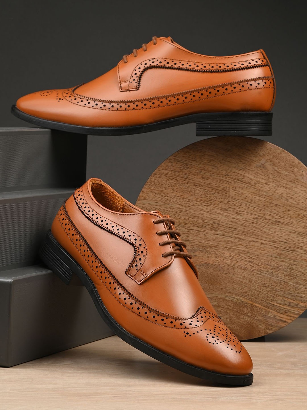 

DESIDERIO Men Leather Derbys, Tan