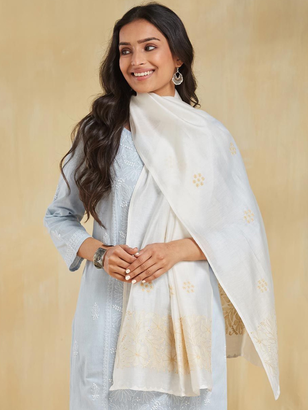 

Fabindia Women Embroidered Stole, Off white