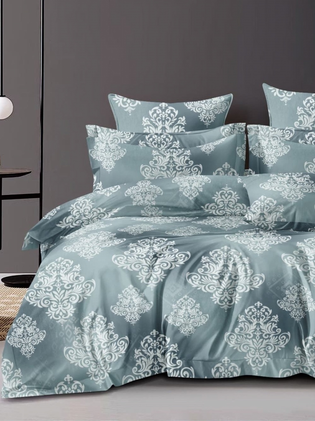

Aura Blue & White Floral 180 TC King Bedsheet with 2 Pillow Covers