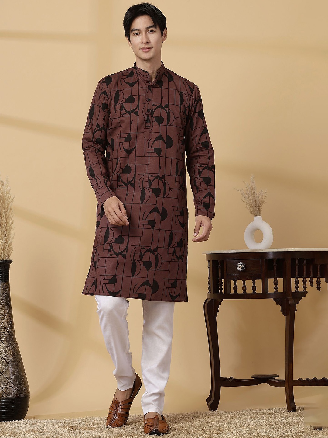 

Majestic Man Men Ethnic Motifs Printed Kurta, Burgundy