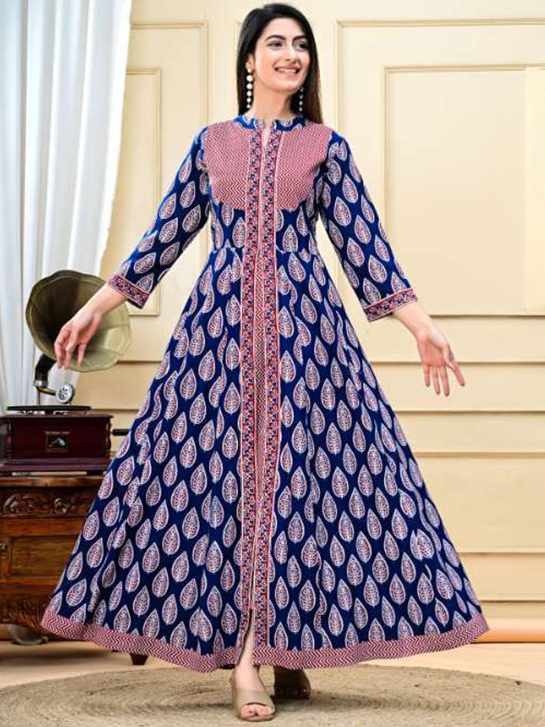 

DSS FASHION Women Floral Printed Anarkali Kurta, Blue