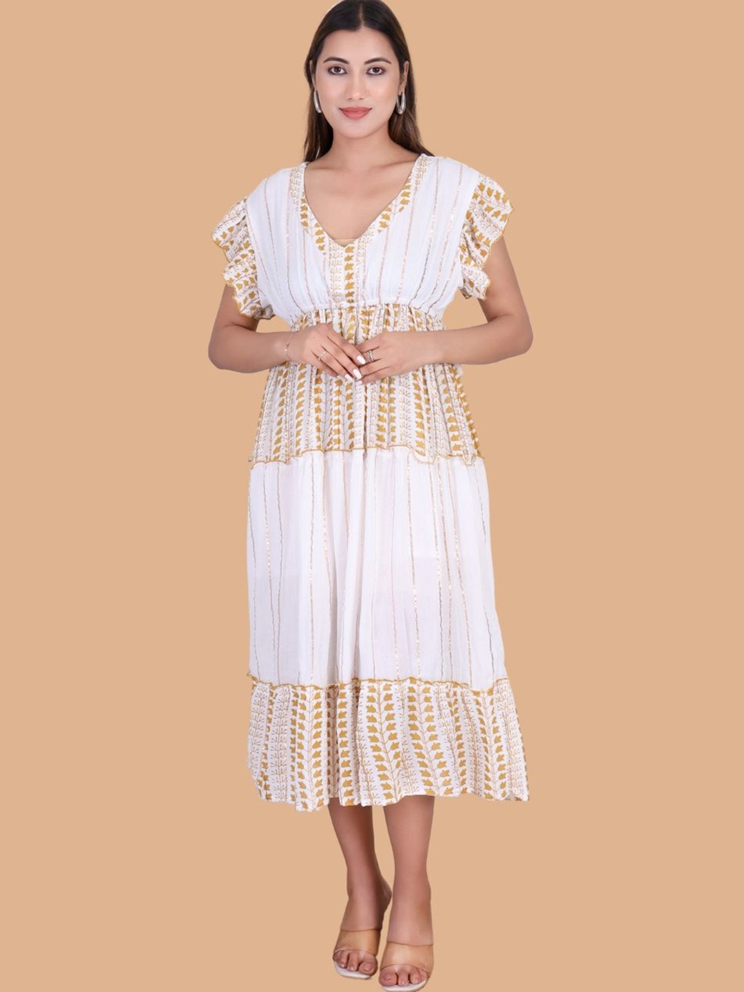 

Moda Rapido Floral Print Crepe Maxi Dress, White