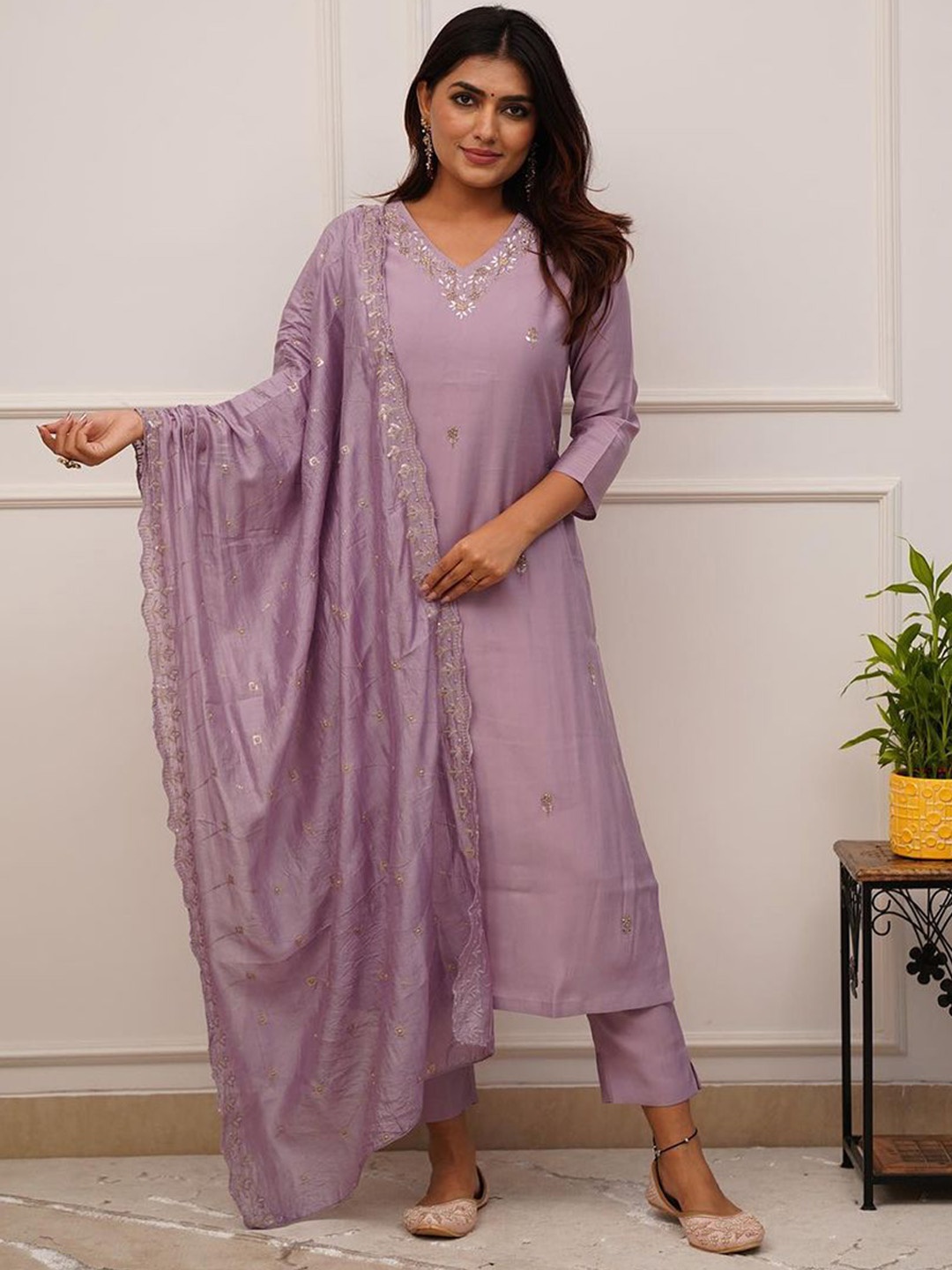 

KALINI Women Ethnic Motifs Yoke Design Chanderi Silk Kurta with Trousers & With Dupatta, Rose gold