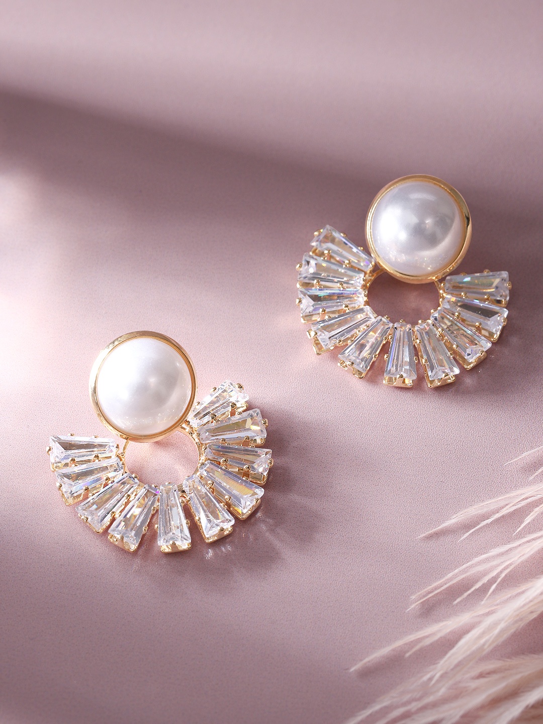 

DressBerry Circular Drop Earrings, Gold