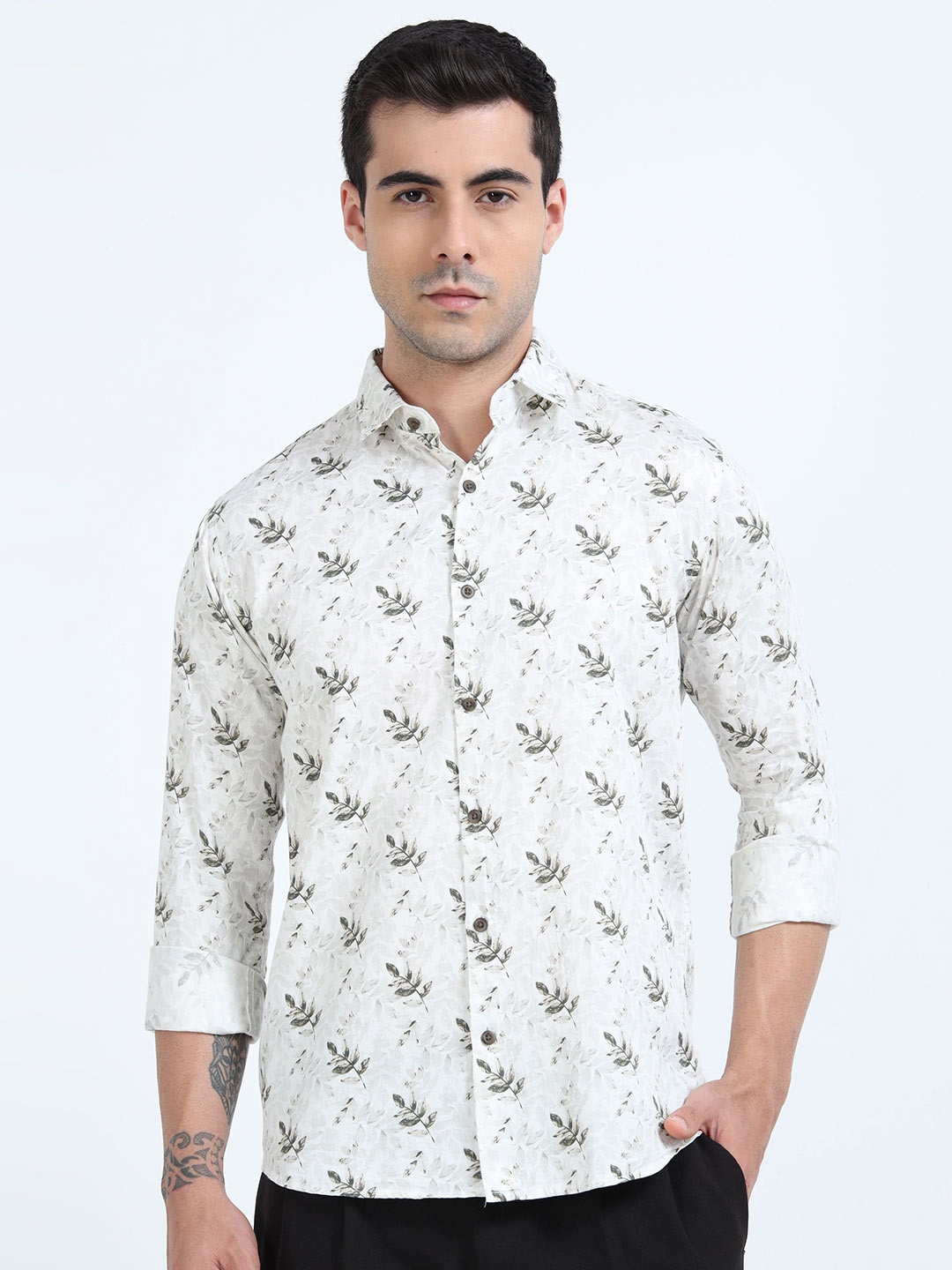 

MYLANA Men Slim Fit Floral Opaque Printed Casual Shirt, Multi