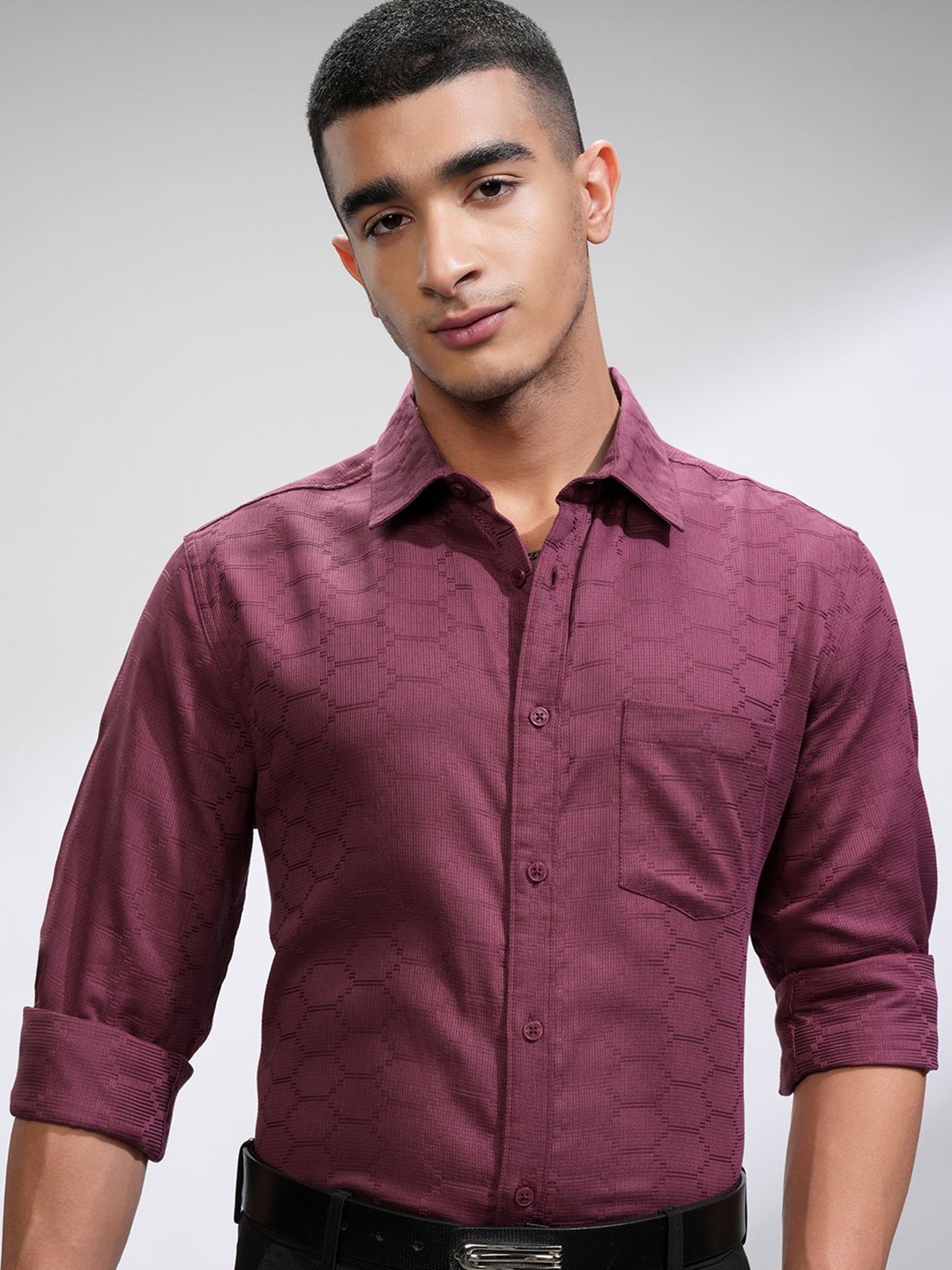 

HIGHLANDER Men Comfort Slim Fit Opaque Casual Shirt, Pink