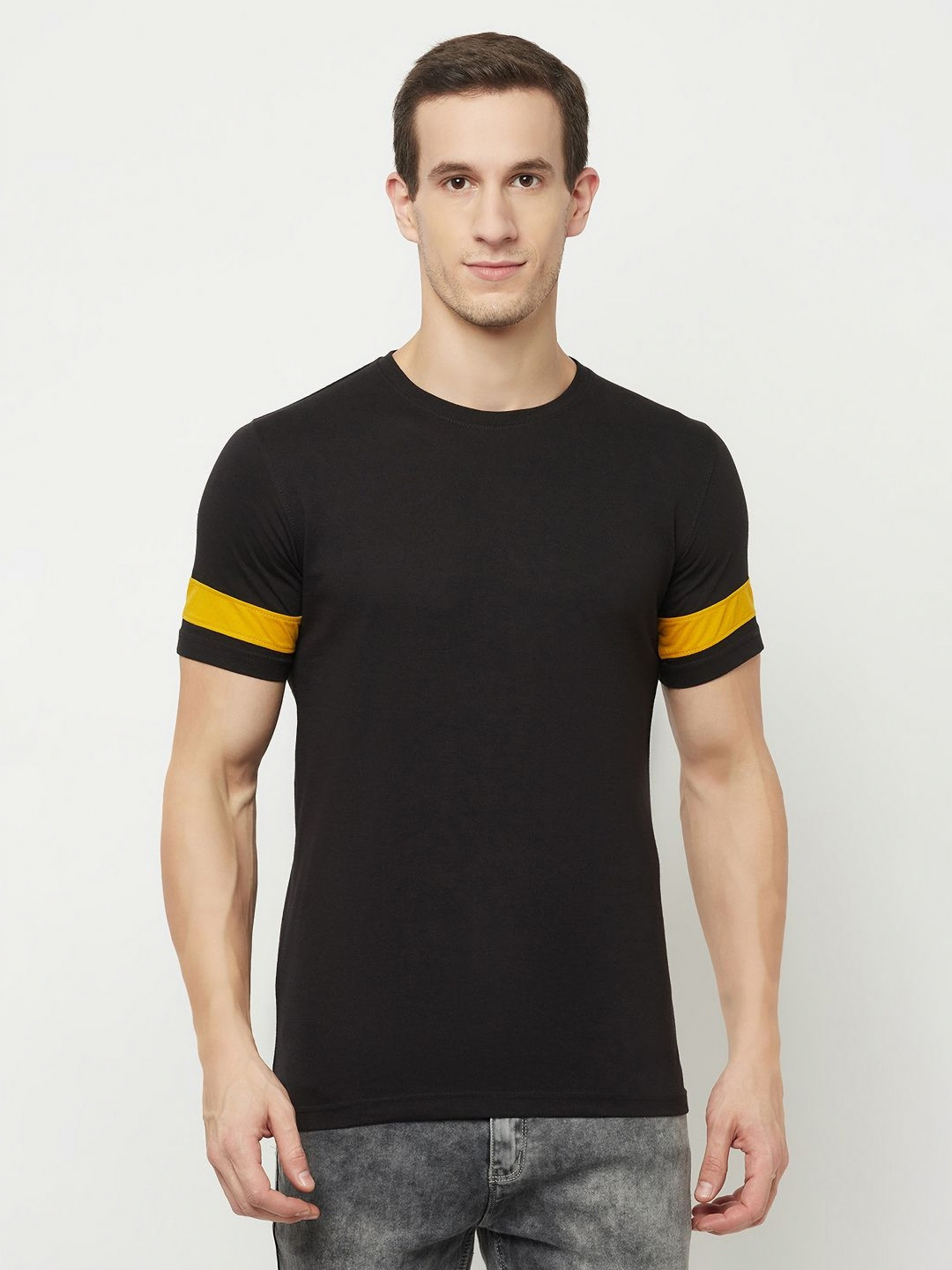 

TAZO Men Applique T-shirt, Black