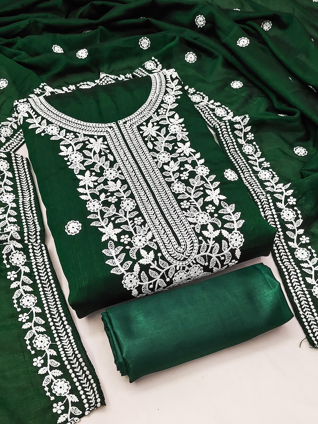 

SHADOW & SAINING Embroidered Unstitched Dress Material, Green