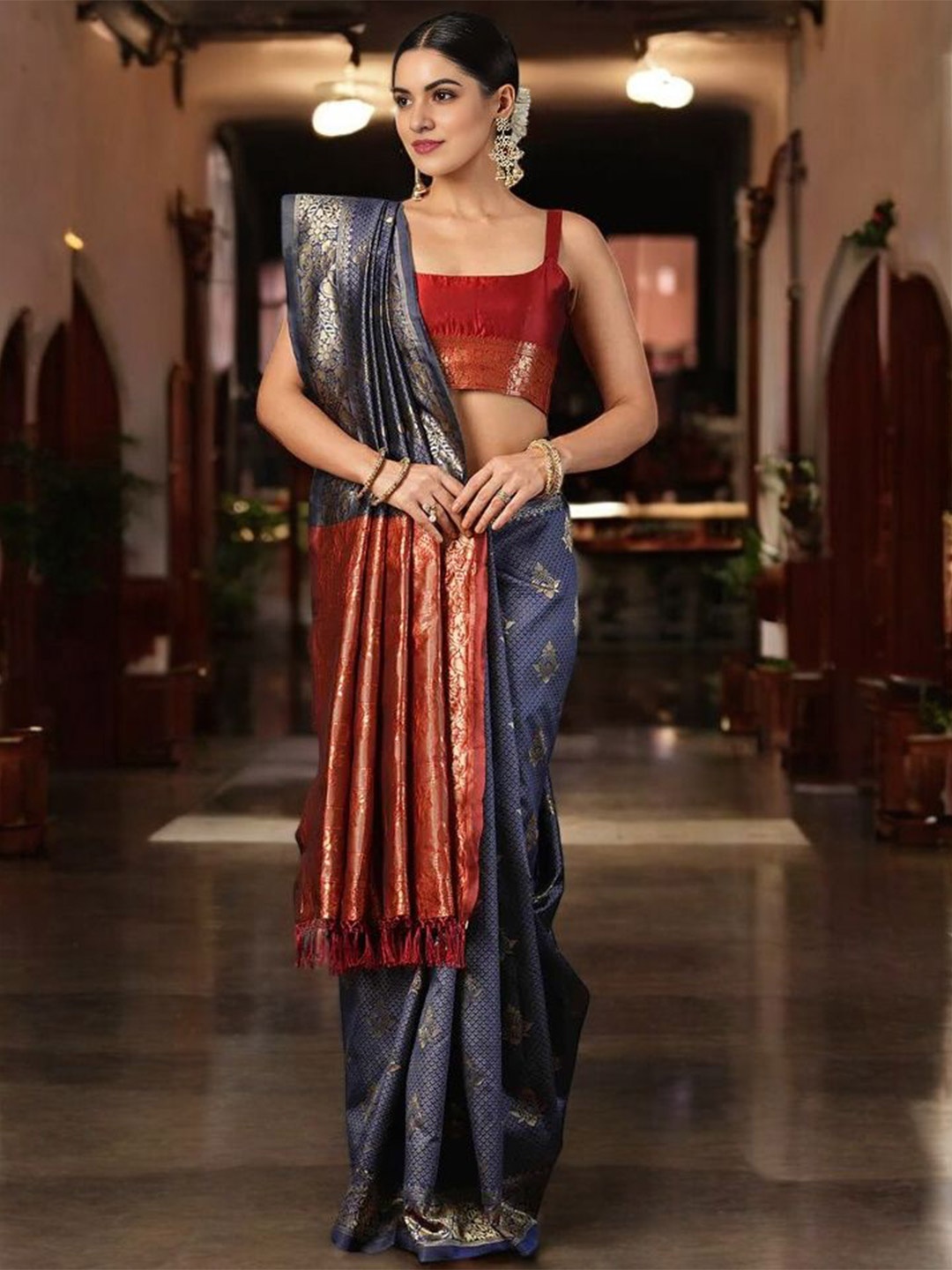 

KALINI Woven Design Zari Banarasi Saree, Navy blue