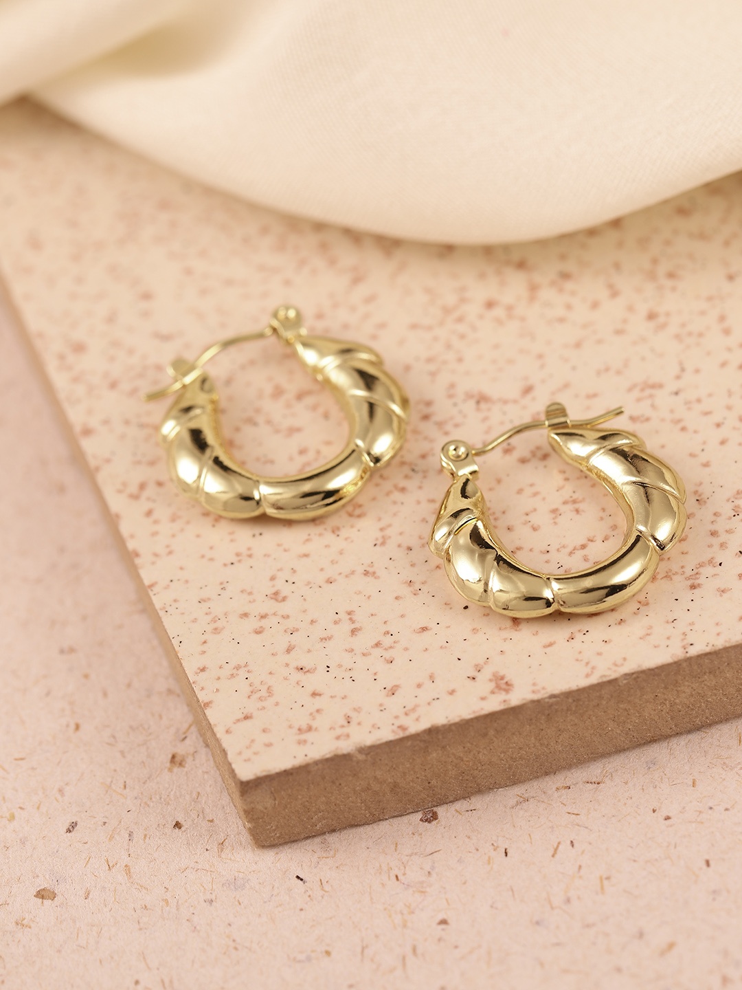 

DressBerry Circular Mini Hoop Earrings, Gold