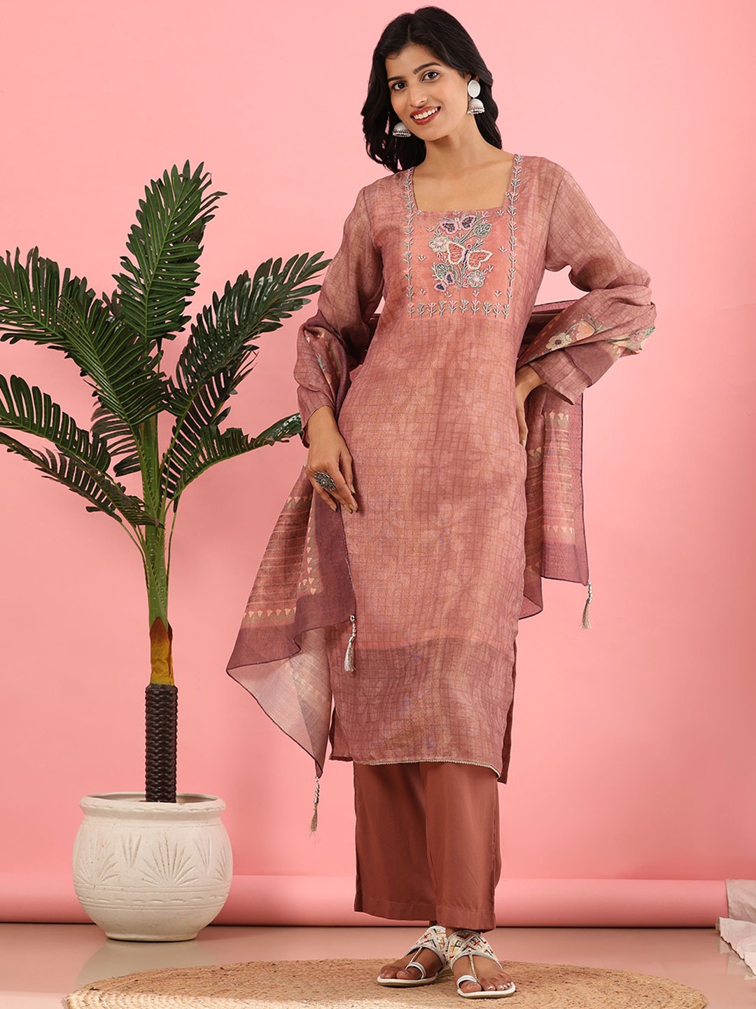 

Mamicha Women Floral Embroidered Regular Beads and Stones Pure Cotton Kurta with Palazzos & With Dupatta, Mauve