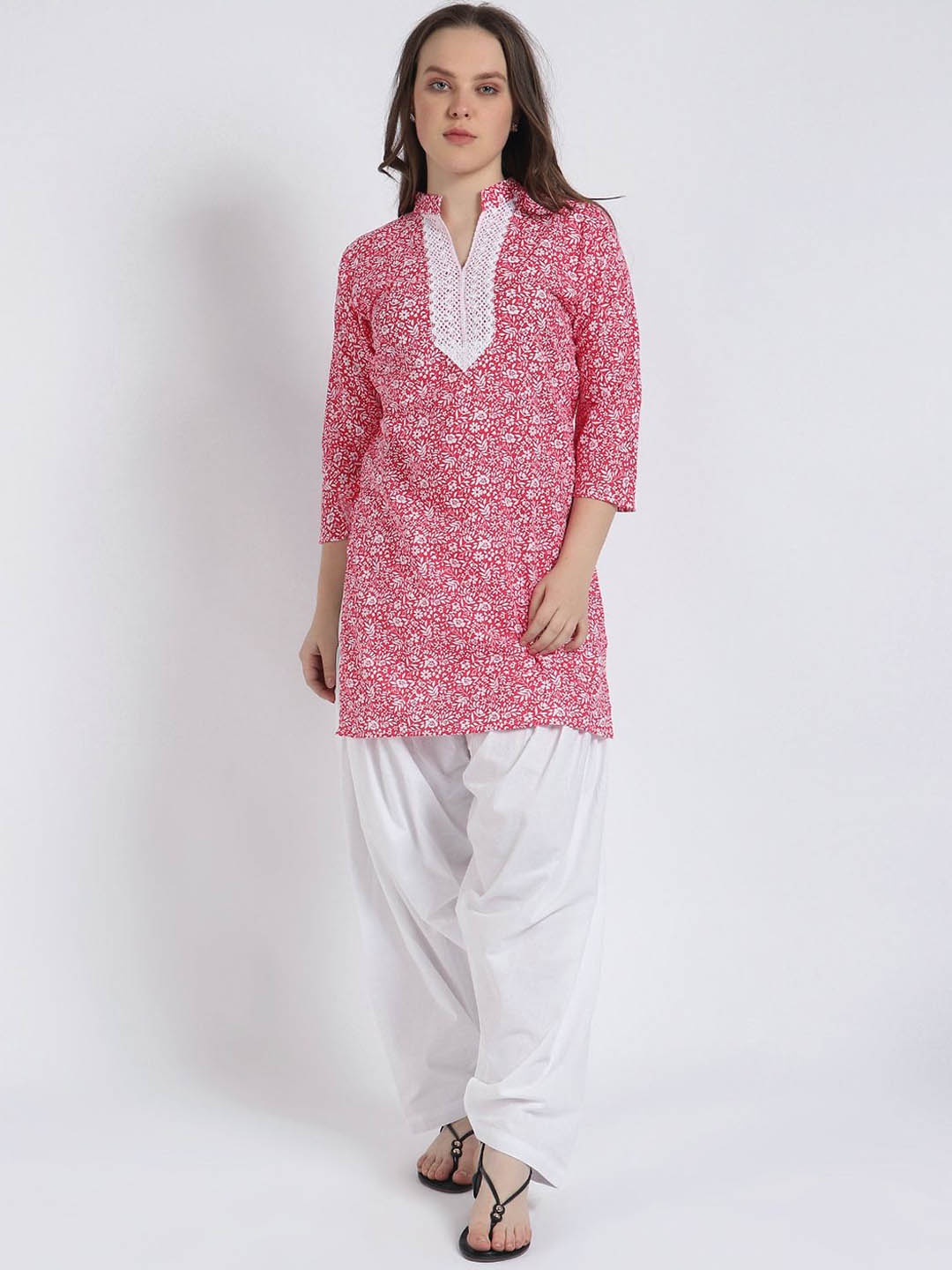 

Trendzmy Women Floral Printed Regular Kurti with Salwar, Red