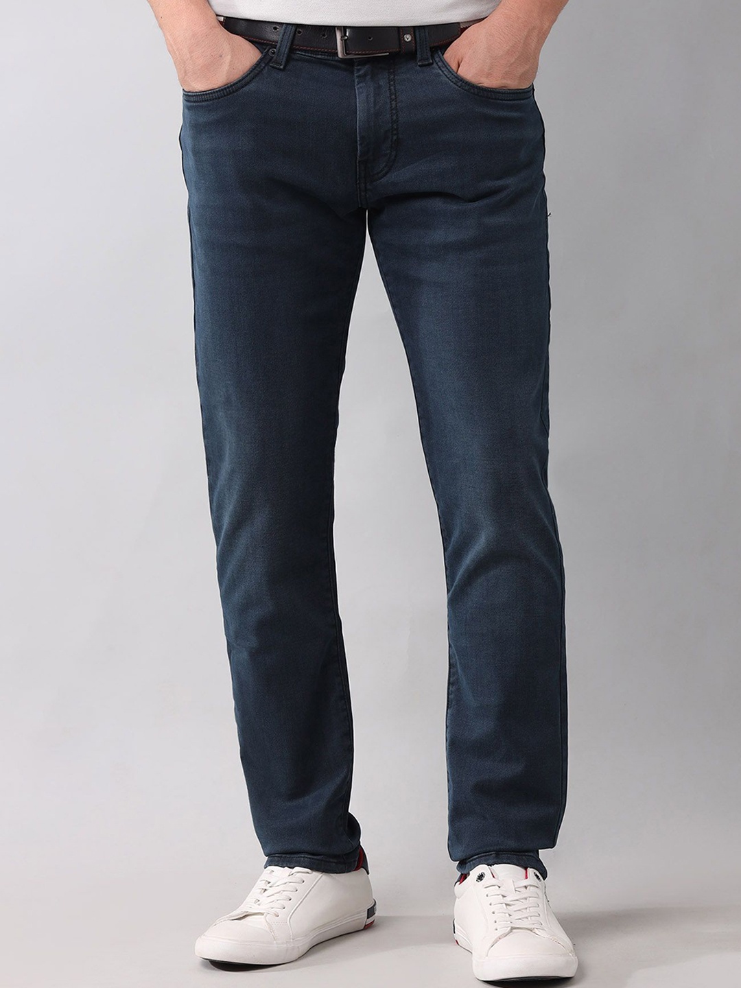 

U.S. Polo Assn. Denim Co. Men Slim Fit Light Fade Stretchable Jeans, Blue