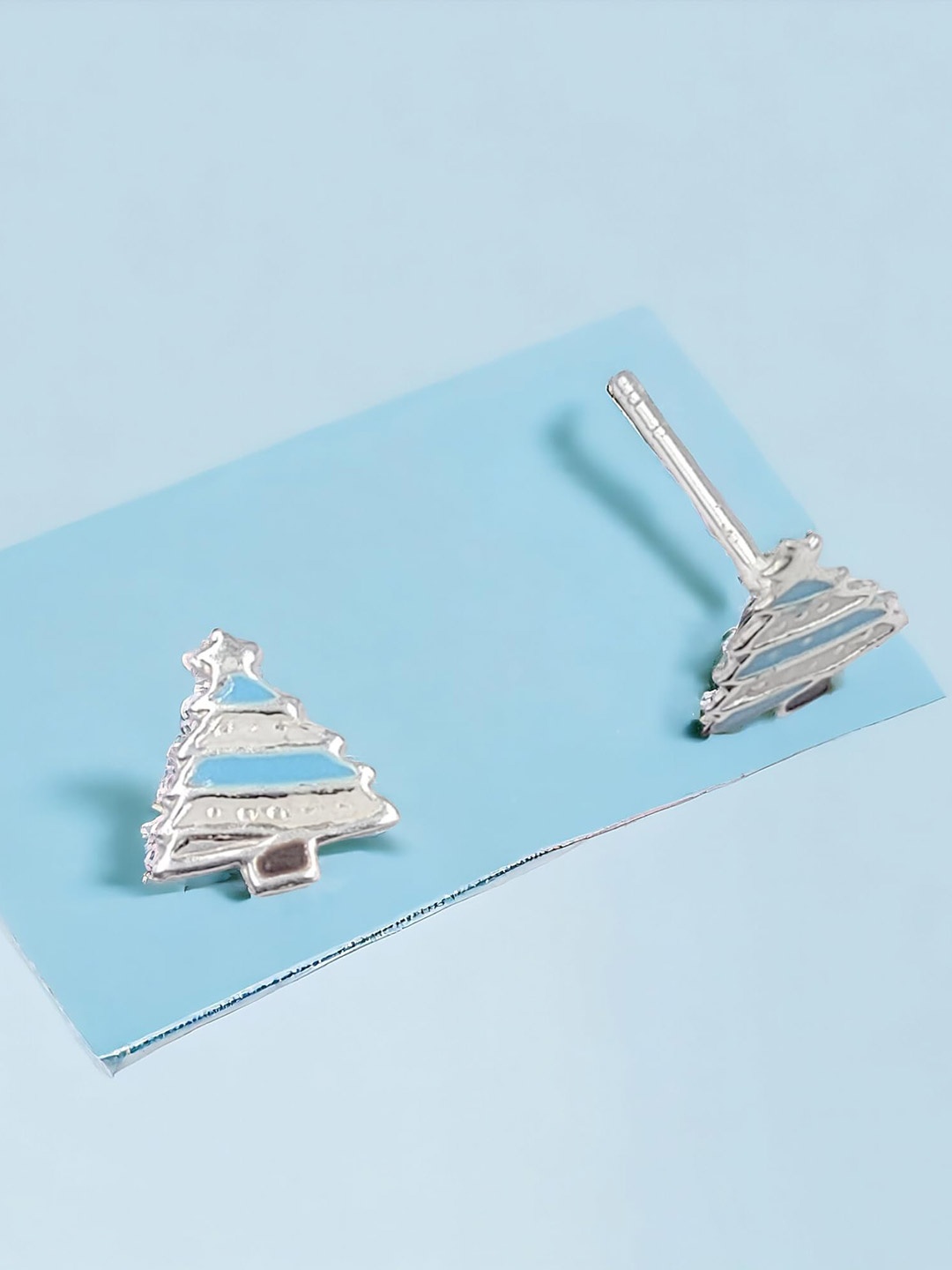 

AMONROO Contemporary Studs Earrings, Turquoise blue