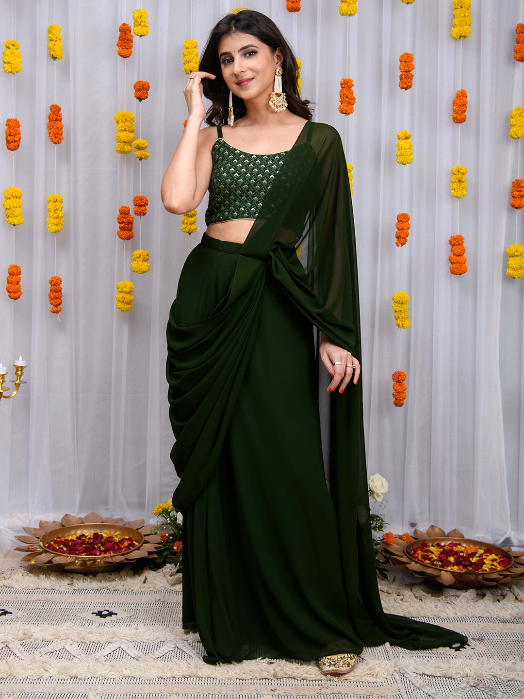 

Label Shaurya Sanadhya Pure Georgette Ready to Wear Saree, Green