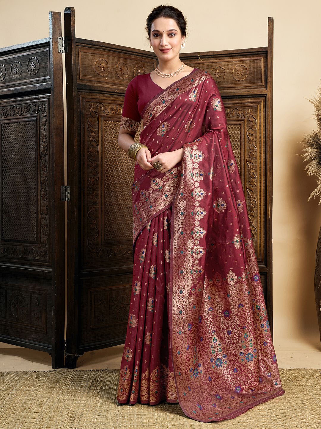 

HERE&NOW Woven Design Zari Pure Silk Banarasi Saree, Maroon