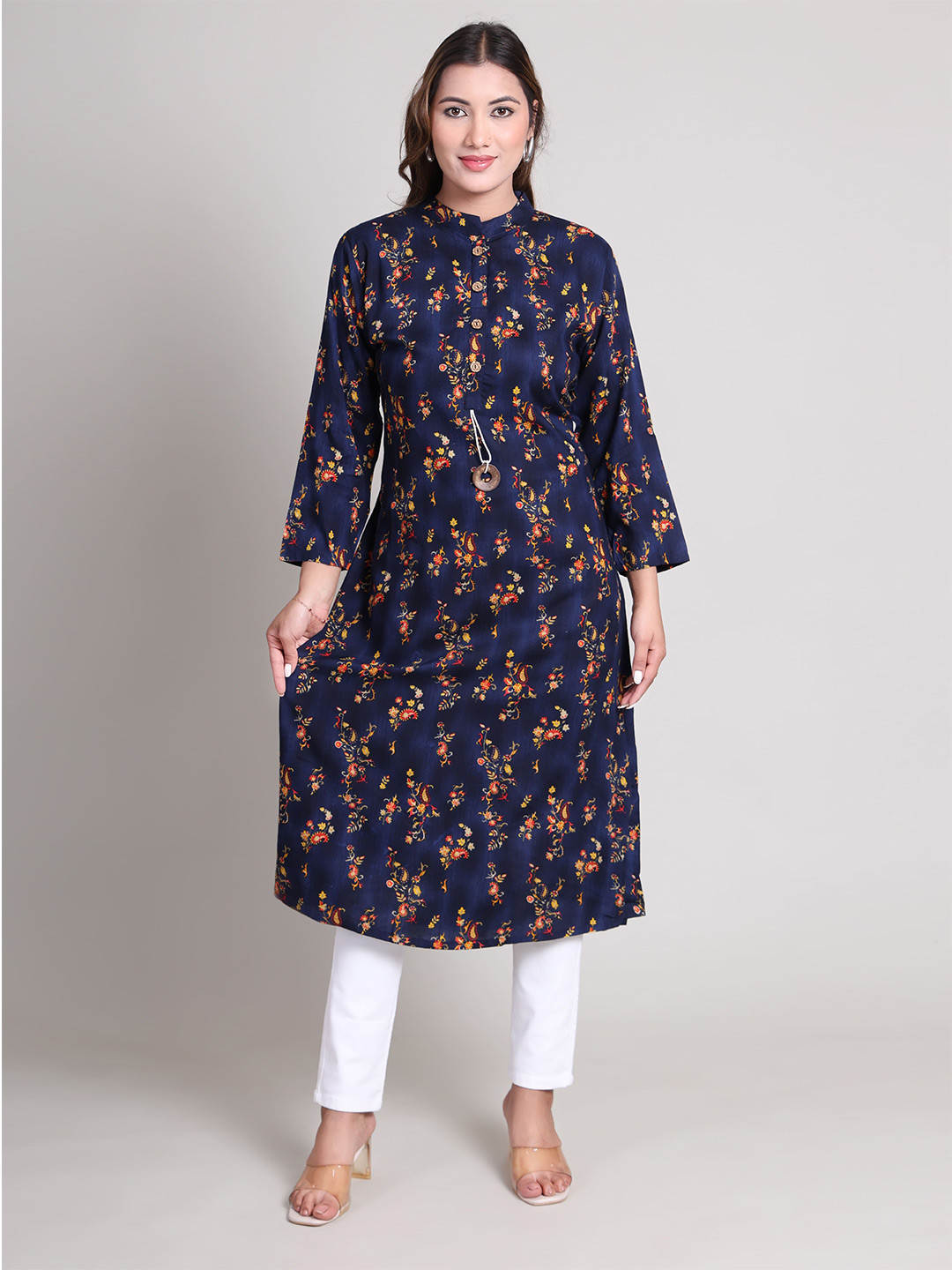 

DELIS Floral Printed Mandarin Collar Neck Straight Kurta, Navy blue
