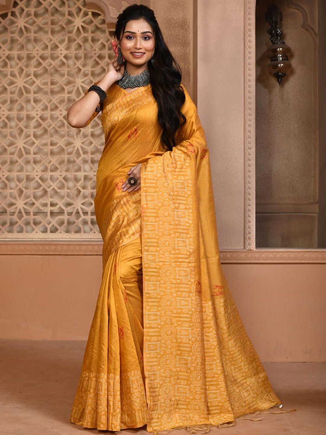 

LeeliPeeri Designer Warli Silk Blend Saree, Yellow