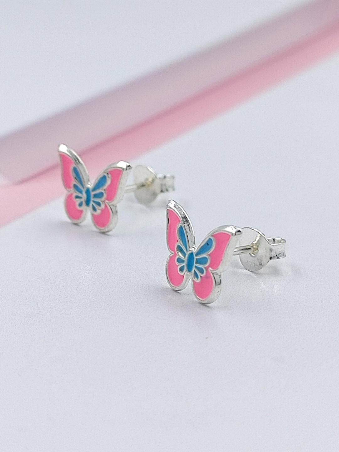 

AMONROO Contemporary Studs Earrings, Pink