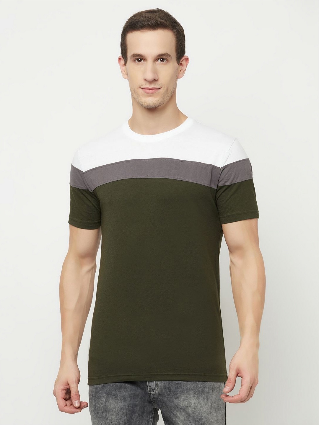 

TAZO Men Colourblocked Pockets T-shirt, Multi