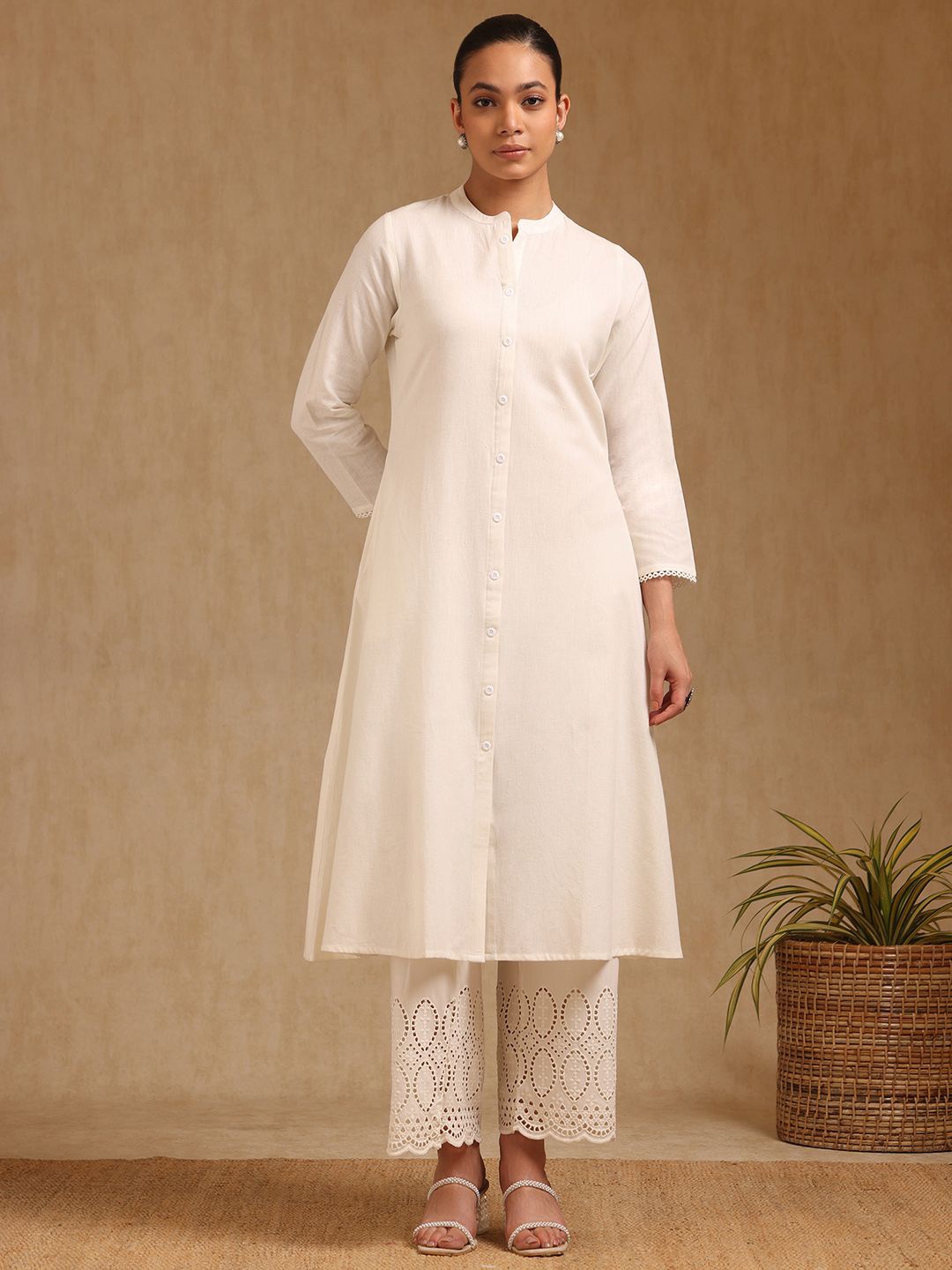 

Soch Women Thread Work Kurta, Off white