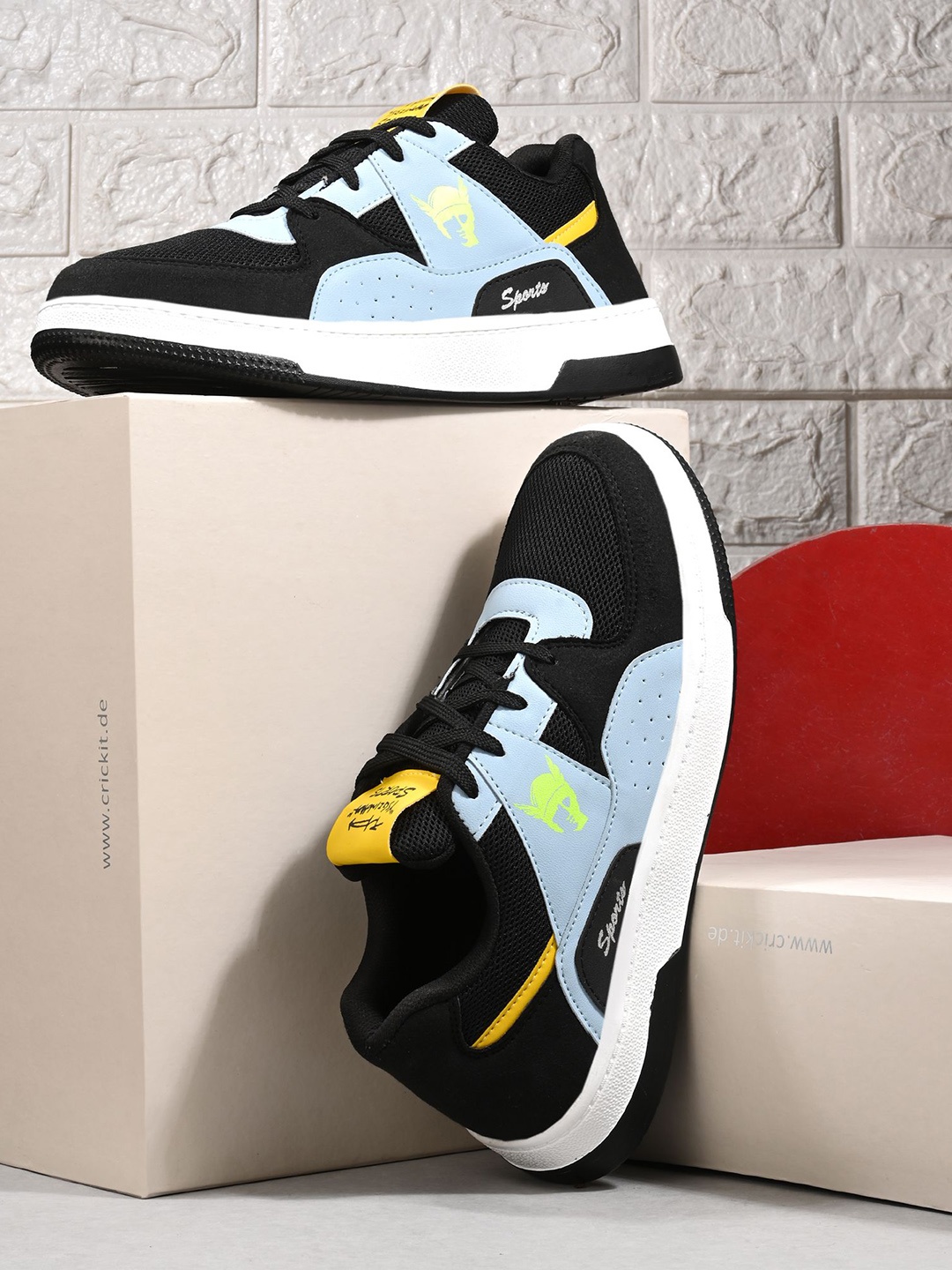 

Corsac Men Colourblocked Sneakers, Blue