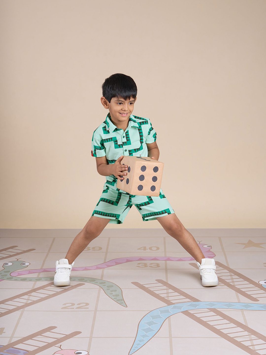 

LIL DRAMA Boys Printed Shirt with Shorts, Green
