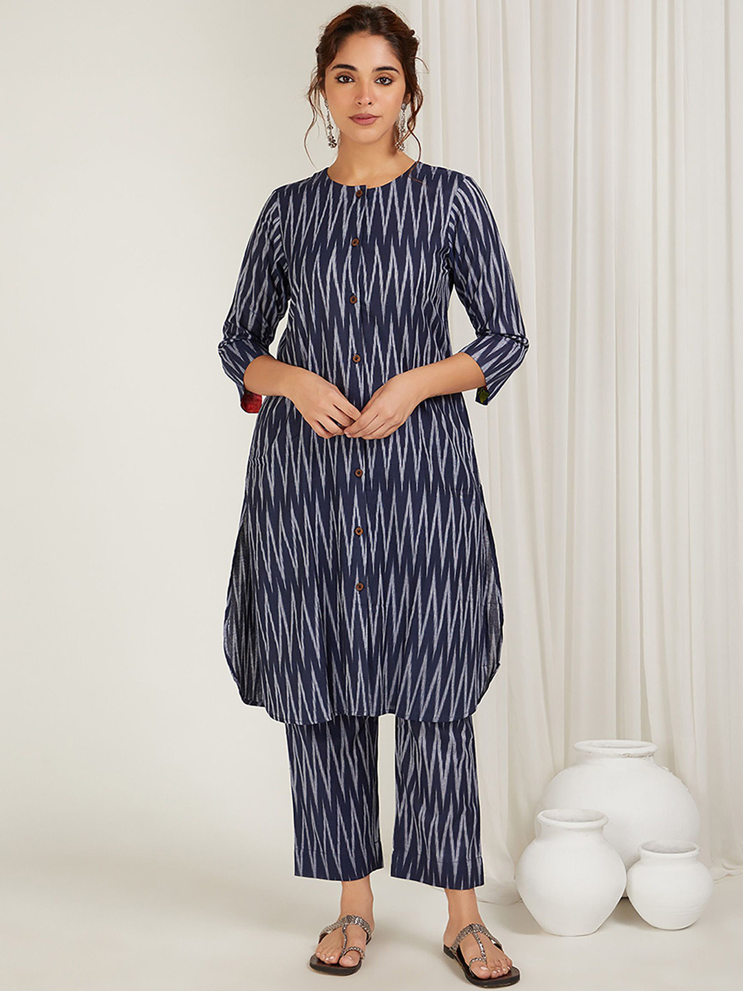 

CYAN Women Printed Regular Pure Cotton Kurta with Trousers, Blue