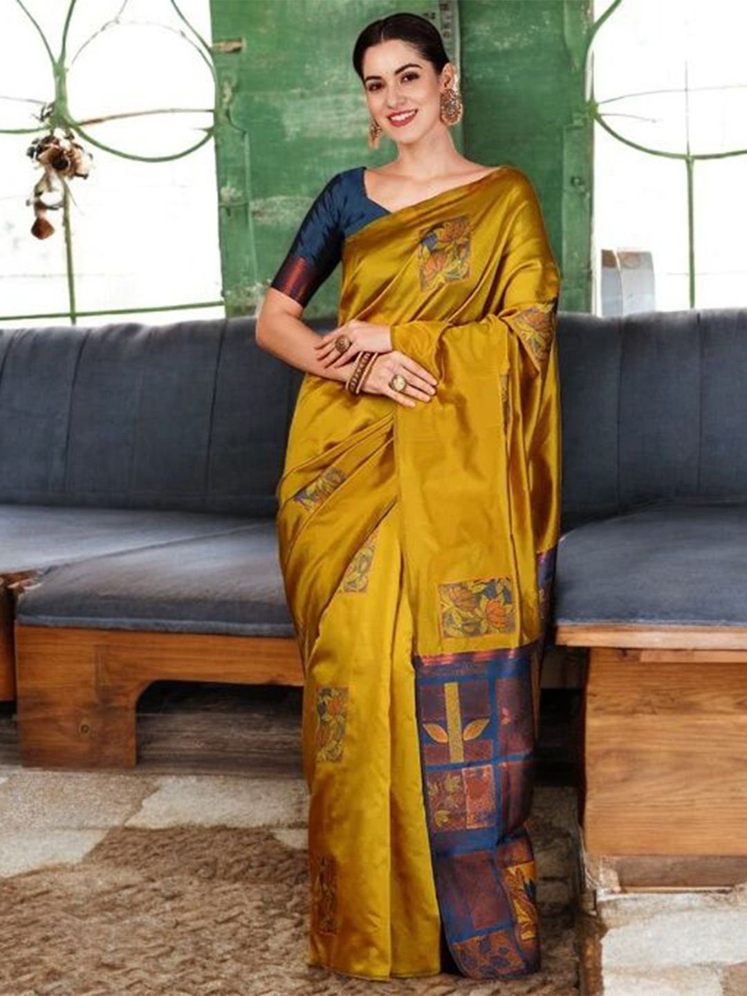 

Mitera Woven Design Silk Blend Banarasi Saree, Yellow