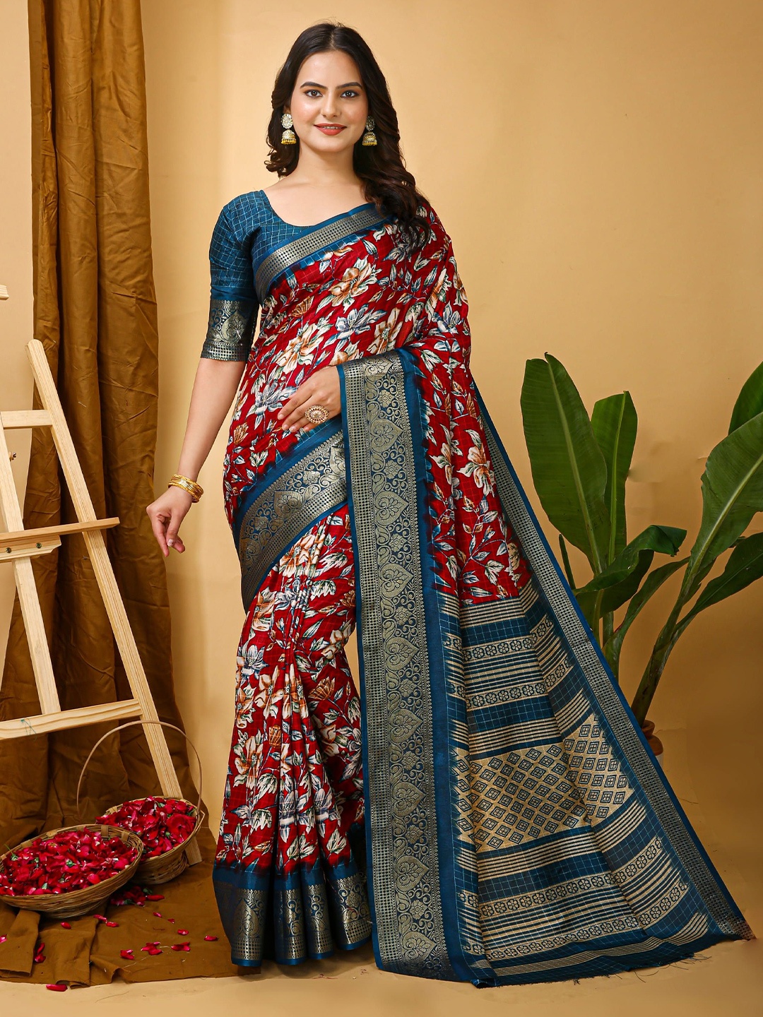 

HERE&NOW Floral Zari Silk Cotton Banarasi Saree, Red