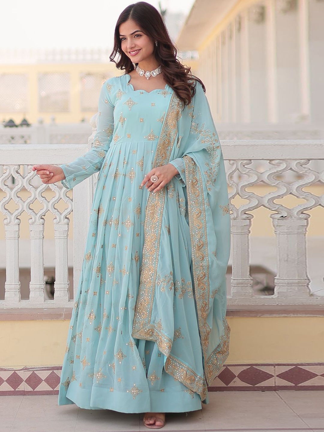 

Anara Women Embroidered Georgette Anarkali Kurta, Blue