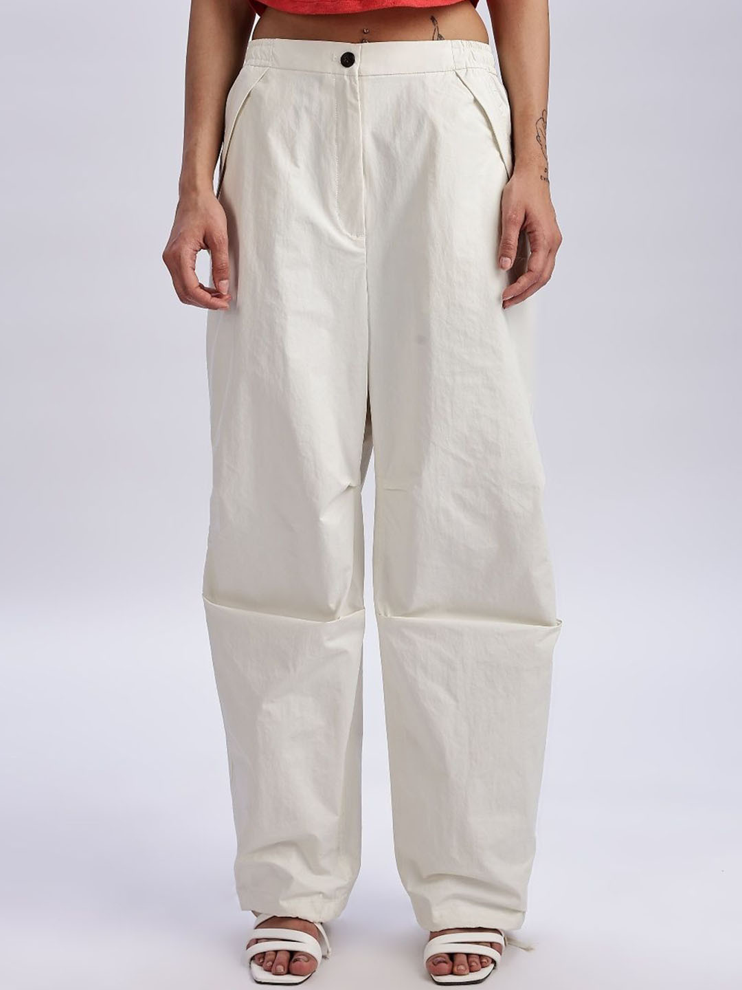 

Calvin Klein Jeans Women Relaxed Fit Wide-Leg Trousers, Cream
