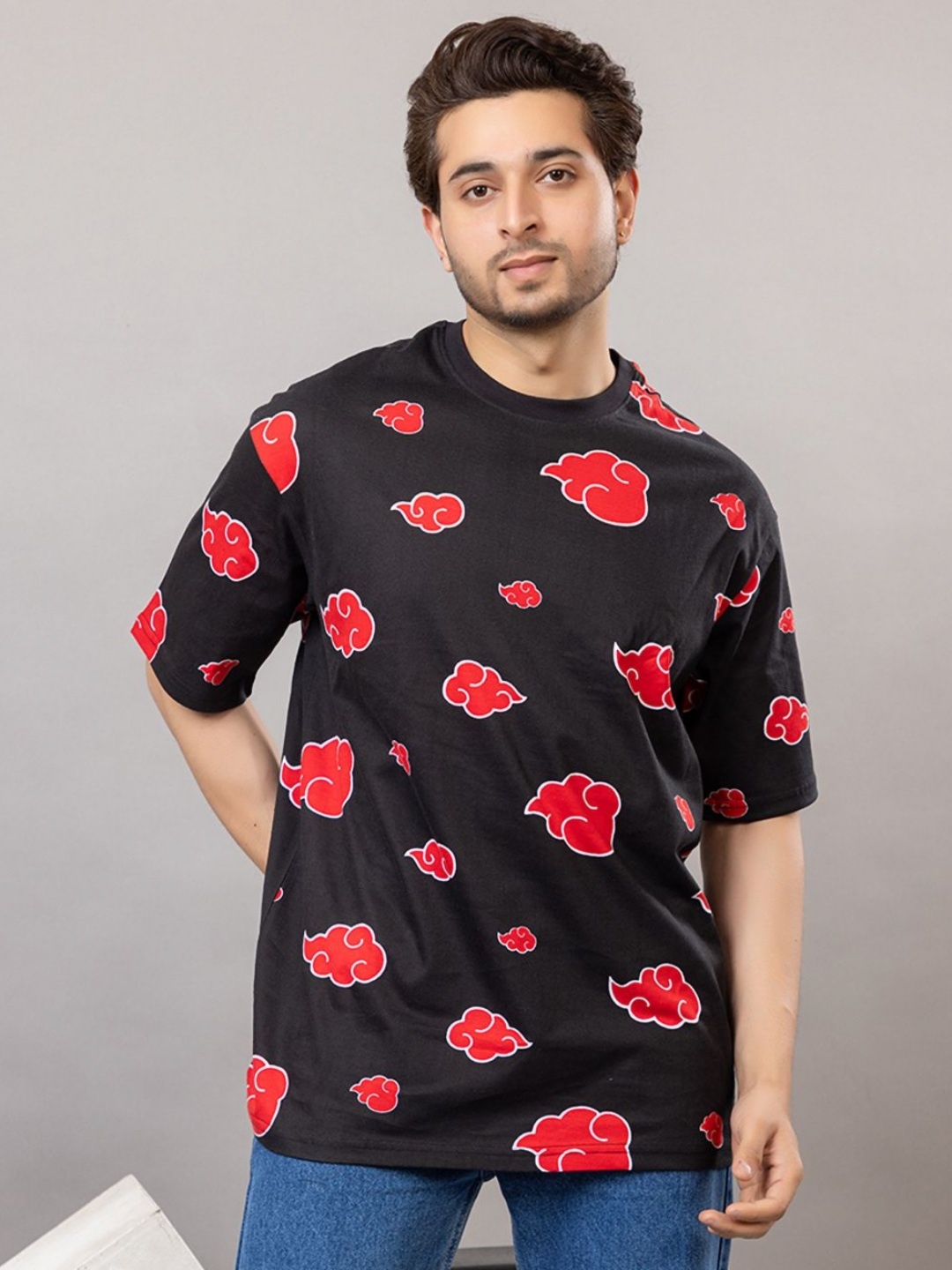 

ARMENOR Men Printed Pockets T-shirt, Black