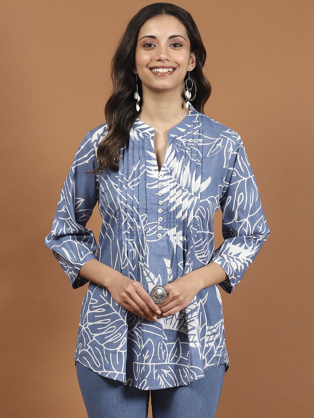 

Meena Bazaar Women Printed Thread Work Kurta, Blue
