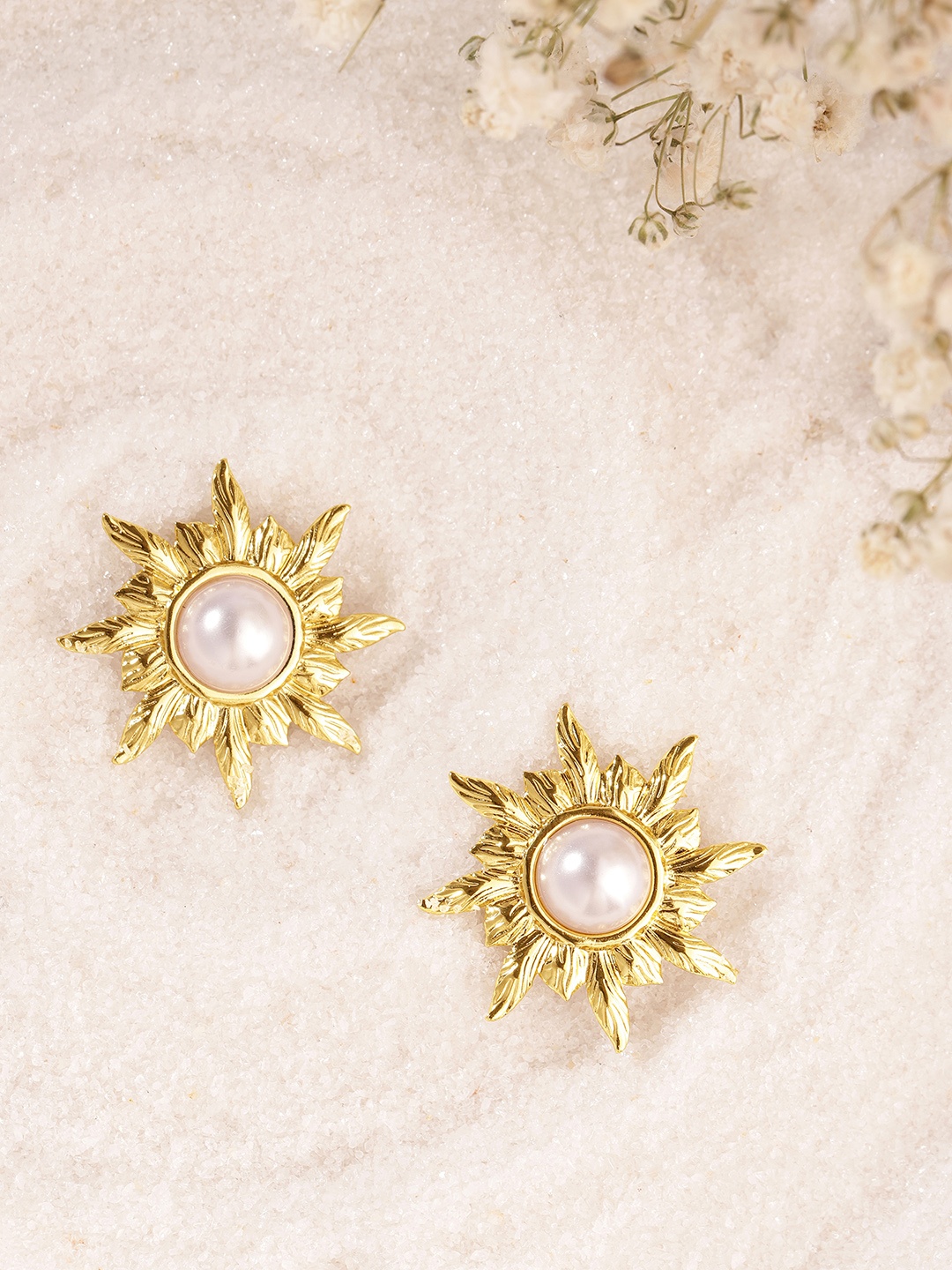 

DressBerry Contemporary Beaded Studs Earrings, Gold