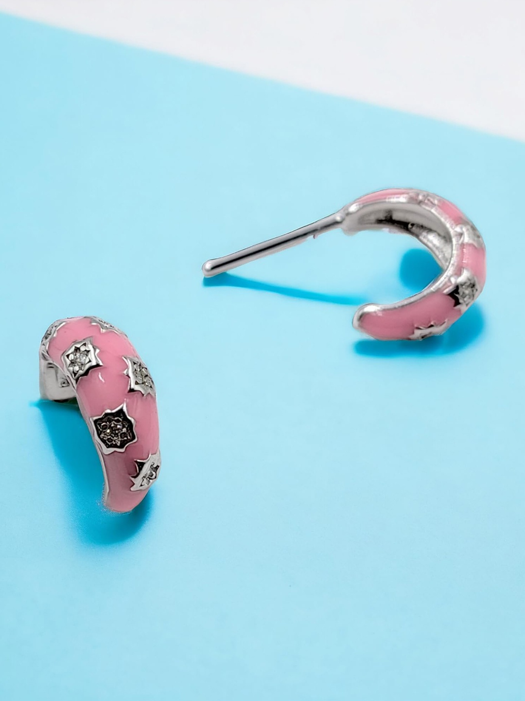 

AMONROO Contemporary Studs Earrings, Pink