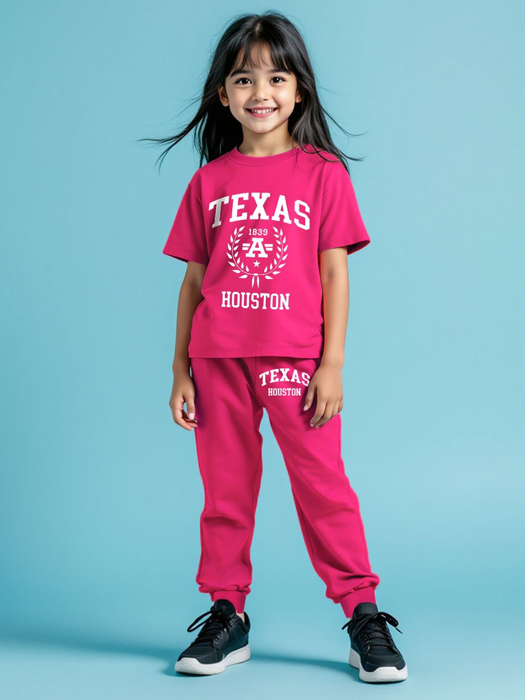 

HERE&NOW Girls Printed T-Shirt and Track Pant, Pink