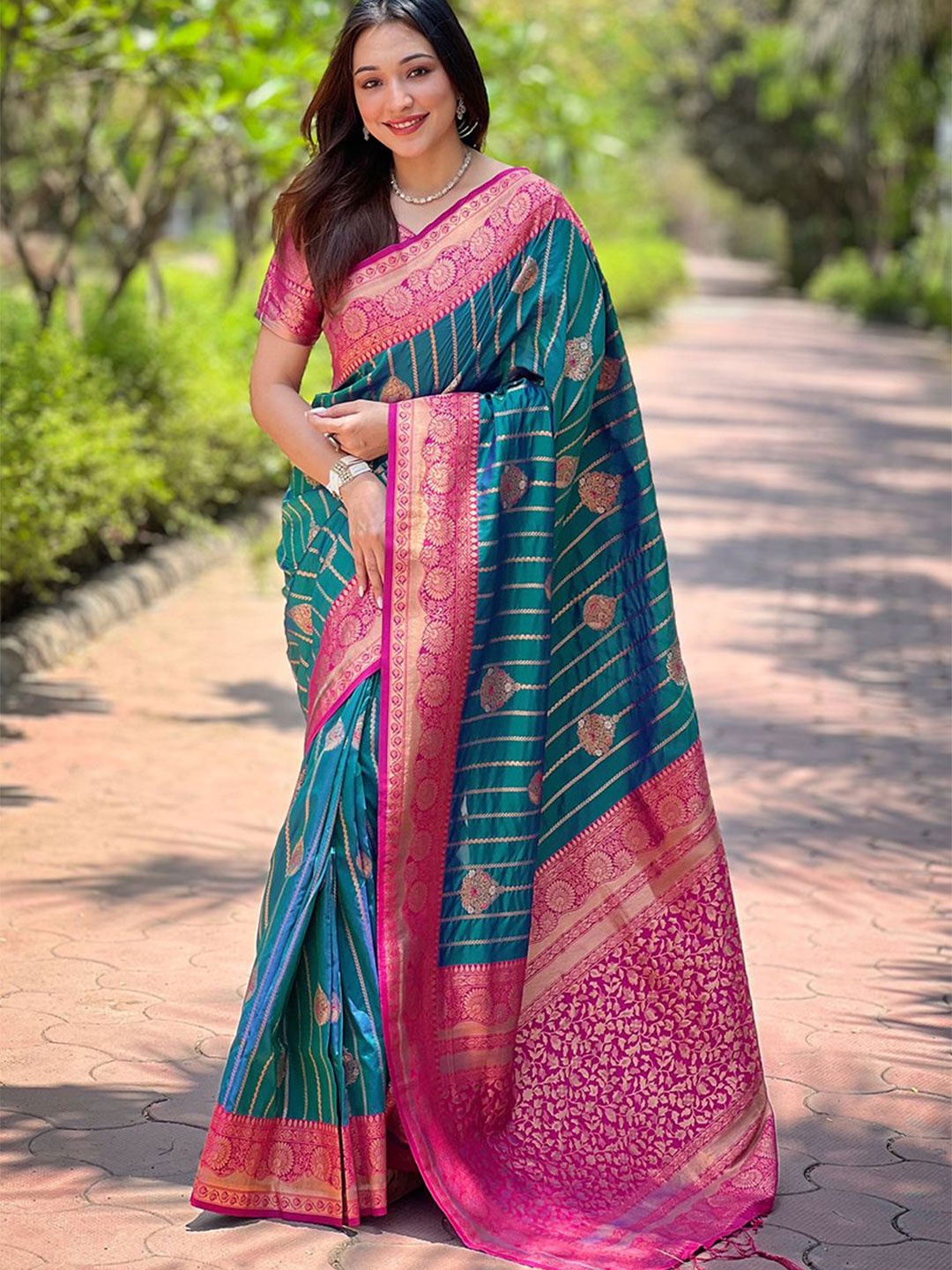 

all about you Woven Design Zari Silk Blend Banarasi Saree, Green