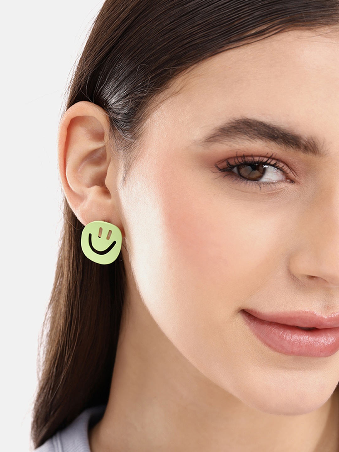 

DressBerry Circular Smiley Studs Earrings, Green