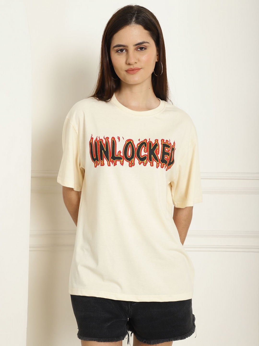 

Metronaut Women Printed T-shirt, Cream