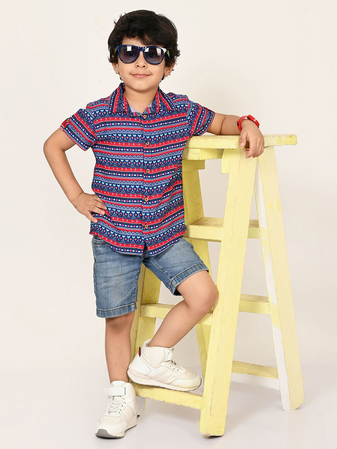 

LIL DRAMA Boys Classic Opaque Printed Casual Shirt, Lavender